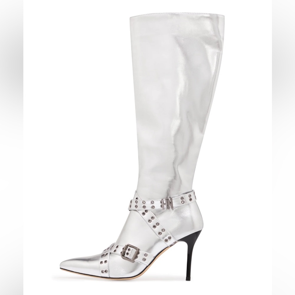Niihai Boots in Silver